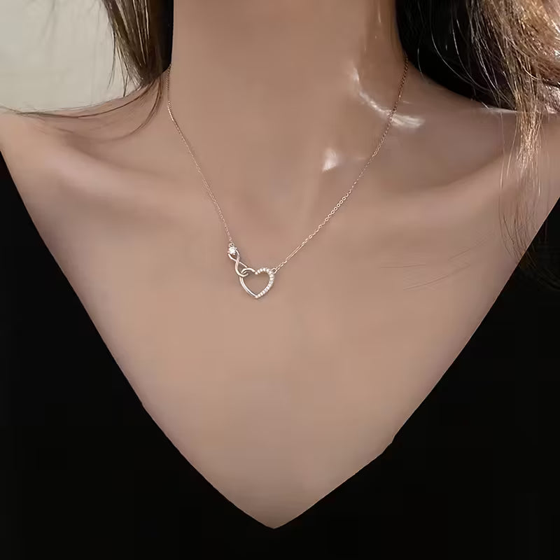 Collar "Promesa Infinita" de Plata con Circonitas - Incluye Caja de Joyería Premium