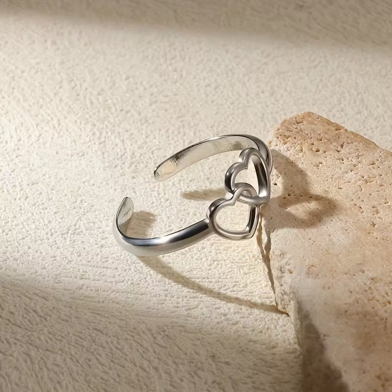 Anillo "Corazón Puro" - Minimalismo en Acero Ajustable