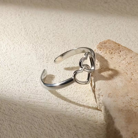 Anillo "Corazón Puro" - Minimalismo en Acero Ajustable