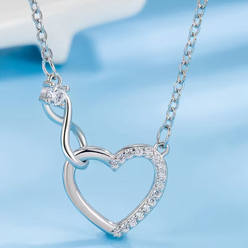 Collar "Promesa Infinita" de Plata con Circonitas - Incluye Caja de Joyería Premium